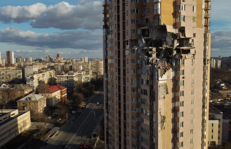 ޔޫކްރޭން ހަނގުރާމަ: މައްސަލައަކީ ކޮބާ؟