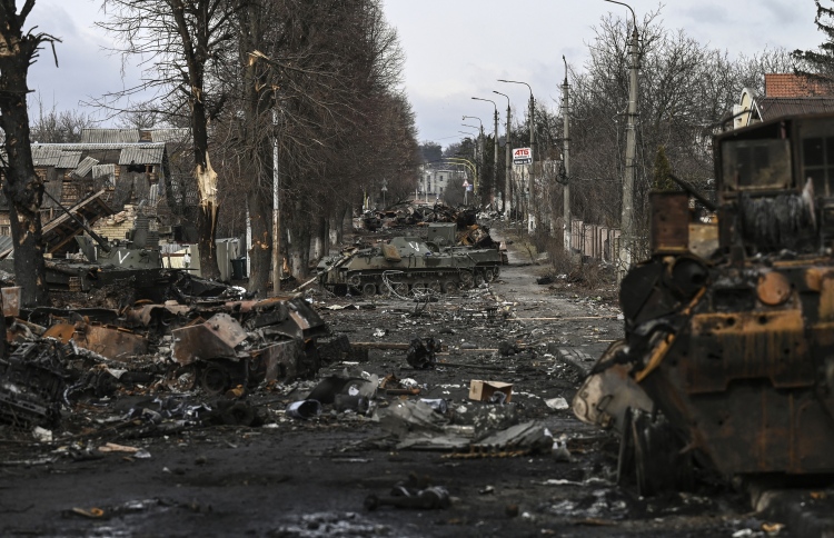 ފެނެއް ކަރަންޓެއް ނެތް، ހަށިތައް ނެގޭކަށް ވެސް ނެތް