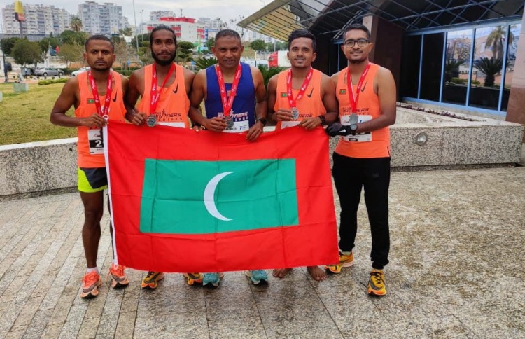 މެރަތަން ރަނާސްގެ ޓީމަށް ތުރުކީގައި ރަނގަޅު ވޯމްއަޕެއް