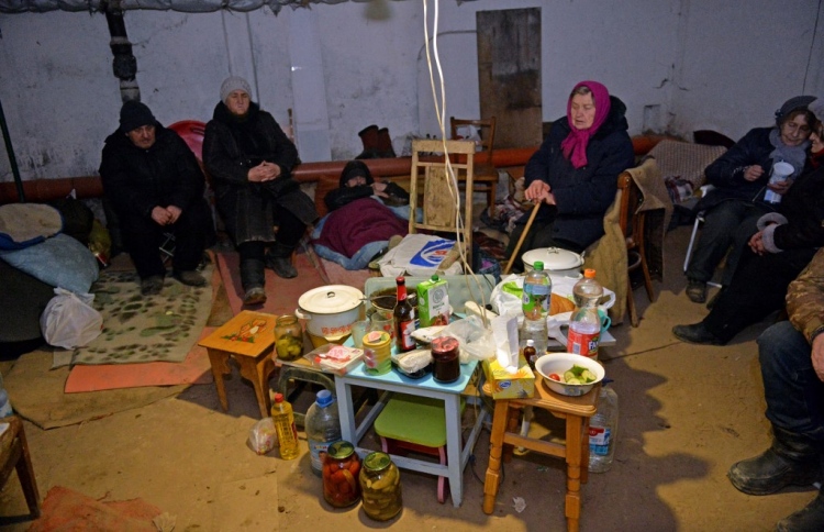 ޔޫކްރޭންގެ ޚެރްސޯންގައި ރުބެލް ބޭނުންކުރަން ފަށަނީ