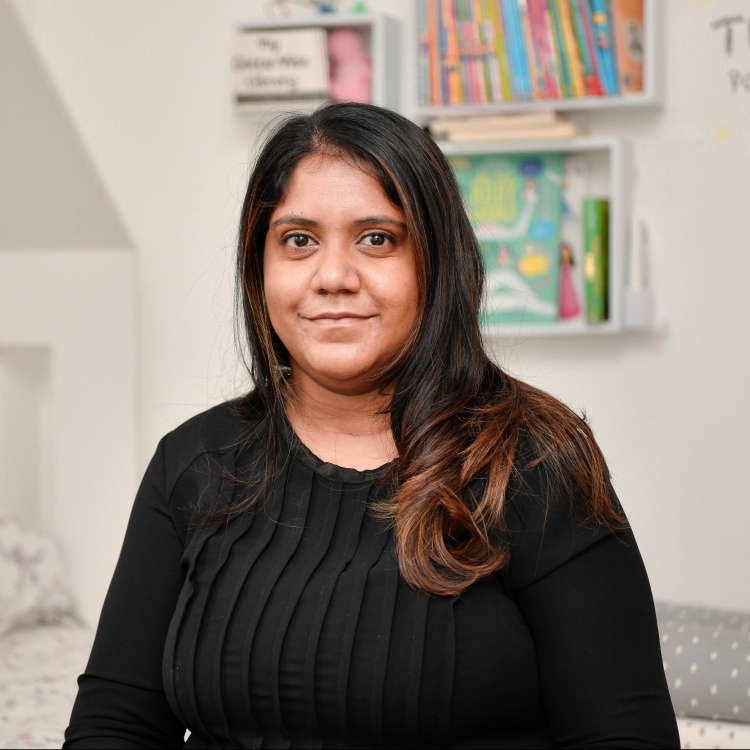 އަމީމަތު: ދެ ދަރިންނާއެކު އާއިލާގެ މުހިއްމު ތަނބު!