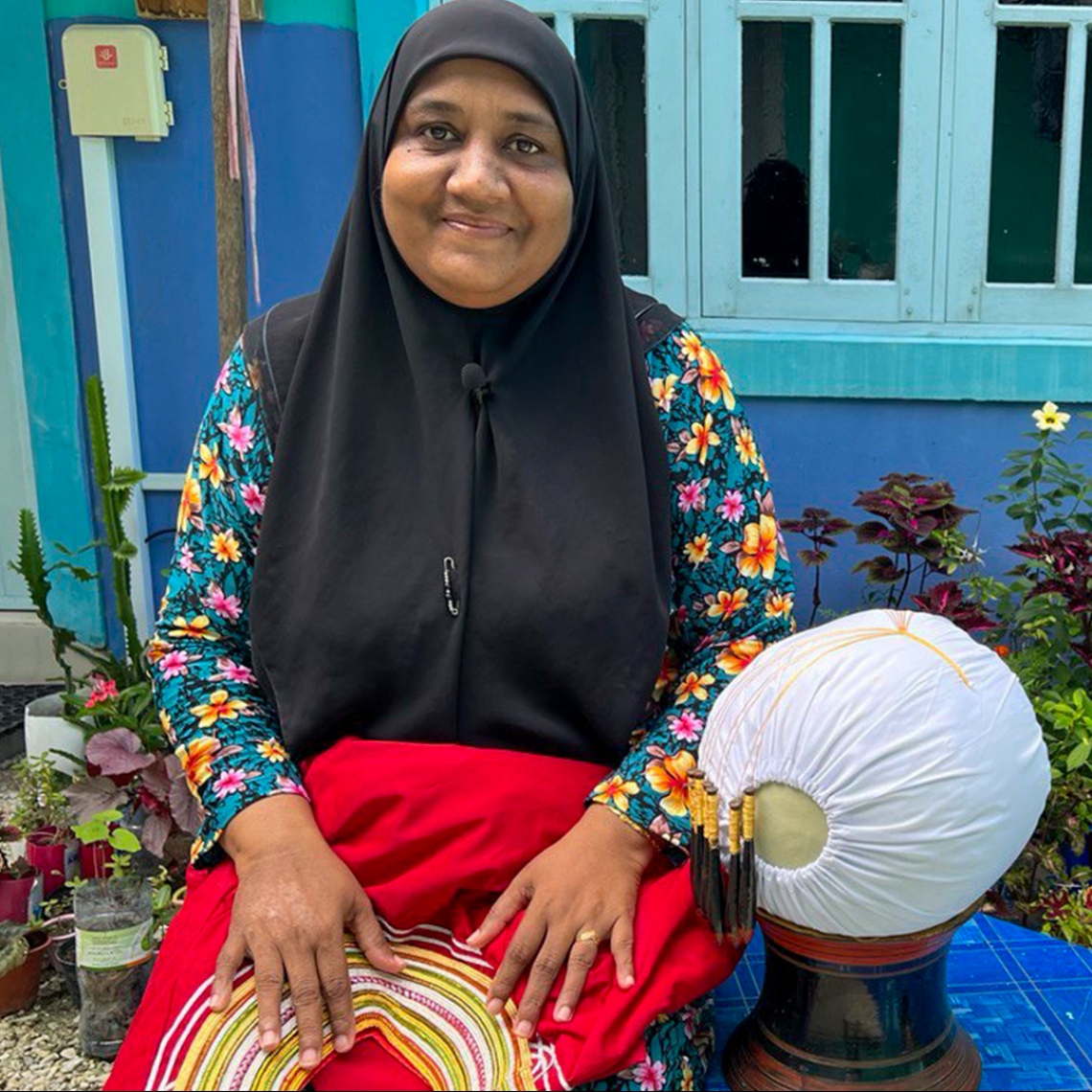 އަލިފާނުގެ ބިޔަ ހުޅުން ގަޔަށް ހެޔޮވަރުކޮށްލި ލިބާސް!