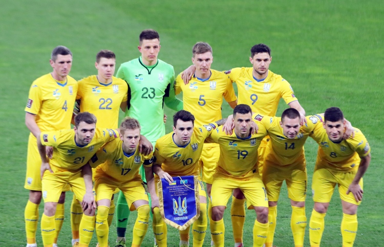 ވޯލްޑްކަޕް ކޮލިފައިންގައި ޔޫކްރޭން ކުޅޭ މެޗު ފަސްކޮށްފި