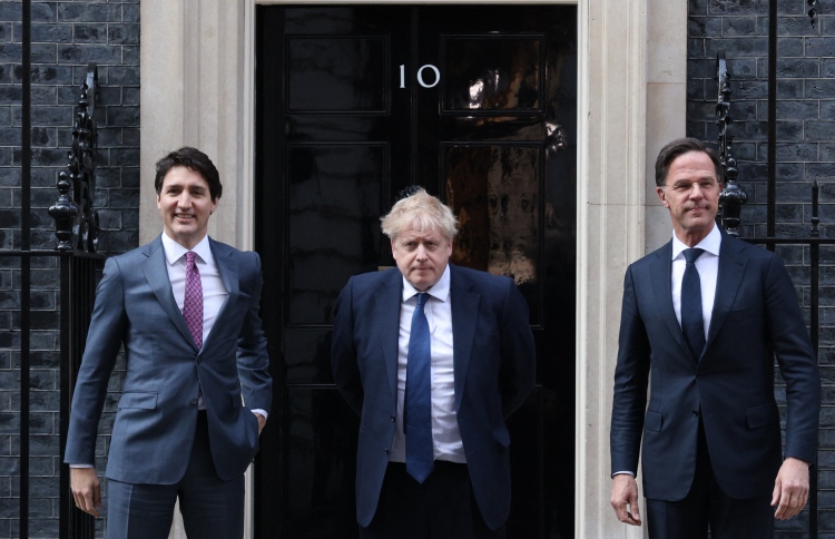 ރަޝިޔާގެ ތެލާއި ގޭހުގެ މައްސަލައިގައި ހިޔާލު ތަފާތު