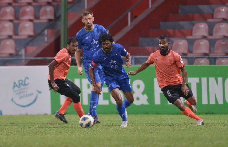 ގްރާންޑޭ ބަލިކޮށް އީގަލްސް ތިންވަނަ އަށް