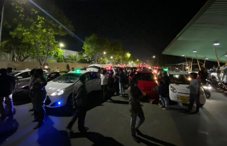 އިހުތިޖާޖާއެކު، ހުޅުމާލޭގެ ޓްރެފިކަށް ބުރޫއަރައިފި