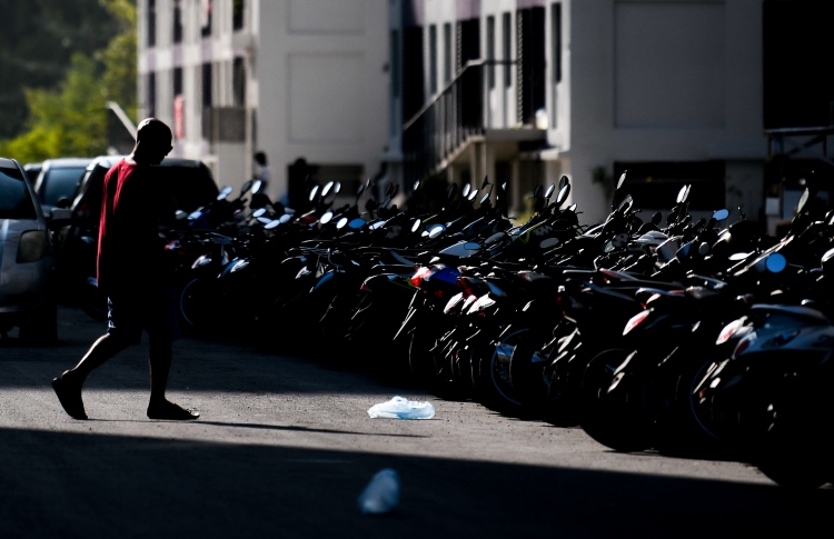 މަޑިދަށުން ފެނުނު ޑްރަގަށް ޒިންމާވާން ޖެހި، ޖަލަށް