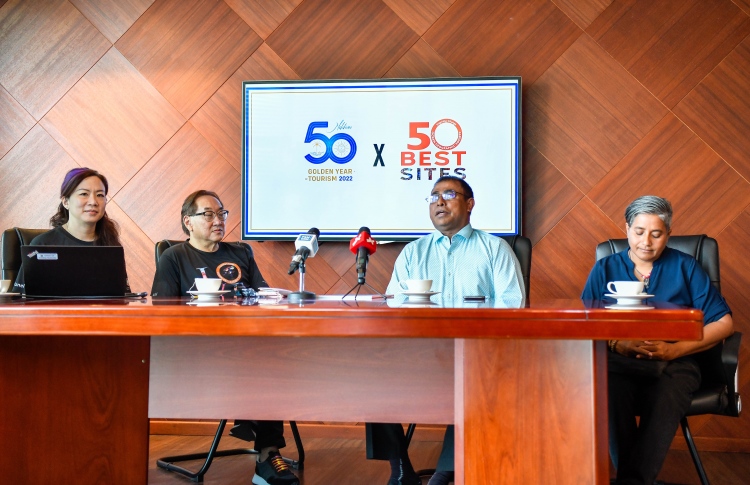 ޓޫރިޒަމުން ބައިނަލްއަގުވާމީ ފޮޓޯ މުބާރާތެއް