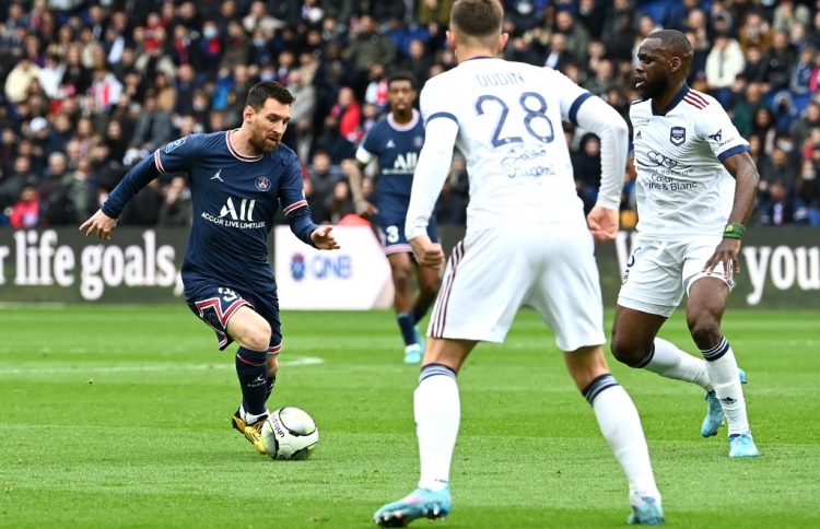 މެޗުން މޮޅުވުމުން ޕީއެސްޖީ ސަޕޯޓަރުންކުރީ ފުރައްްސާރަ