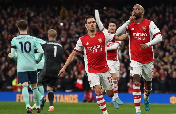 ލެސްޓާބަލިކޮށް އާސެނަލް ޗެމްޕިއަންސް ލީގުގެ އުންމީދުގައި