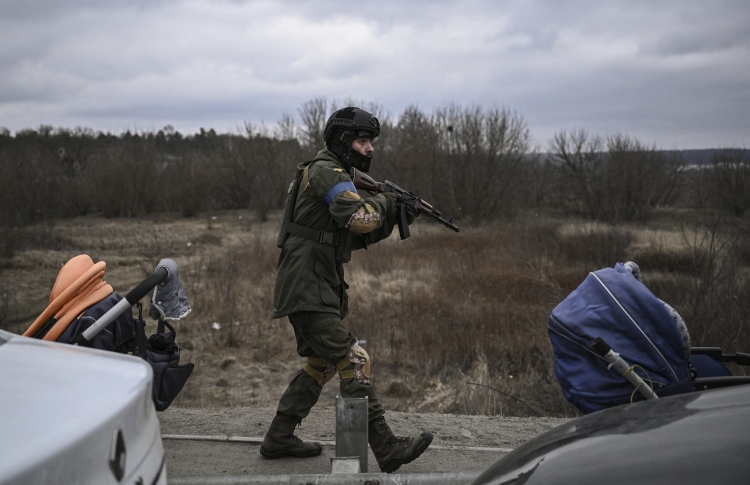 ޔޫރަޕްގެ 4 ގައުމަކުން ރަޝިޔާގެ ޑިޕްލޮމޭޓުން ބޭރުކުރަނީ