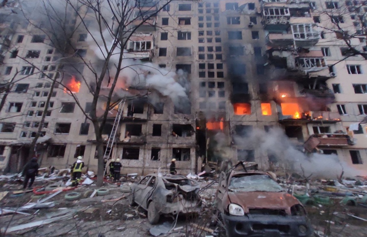 ރަޝިޔާއާ ދެކޮޅަށް އިތުރު ފިޔަވަޅުތައް އަޅަނީ