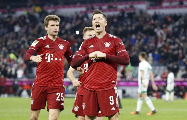 ލެވަންޑޯސްކީ އަނެއްކާވެސް މުލާގެ ރެކޯޑަކާ ހަމަކޮށްފި