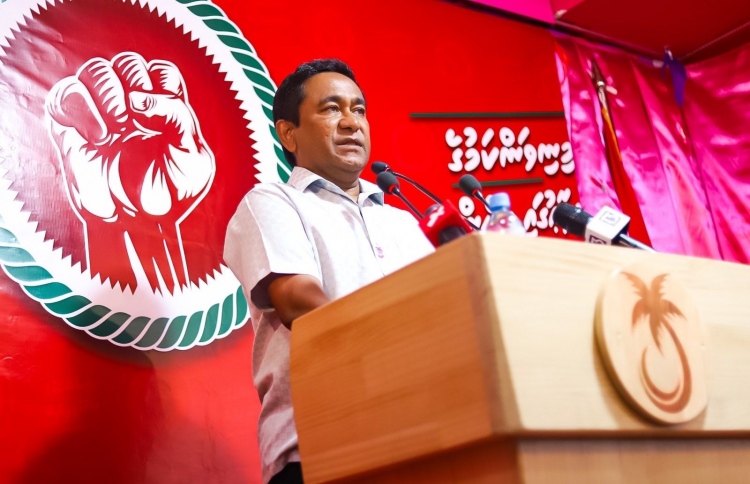 ޗައިނާ އޮތީ އޮތް ތަނުގައި، ގާތްވީ އިންޑިއާ: ޔާމީން