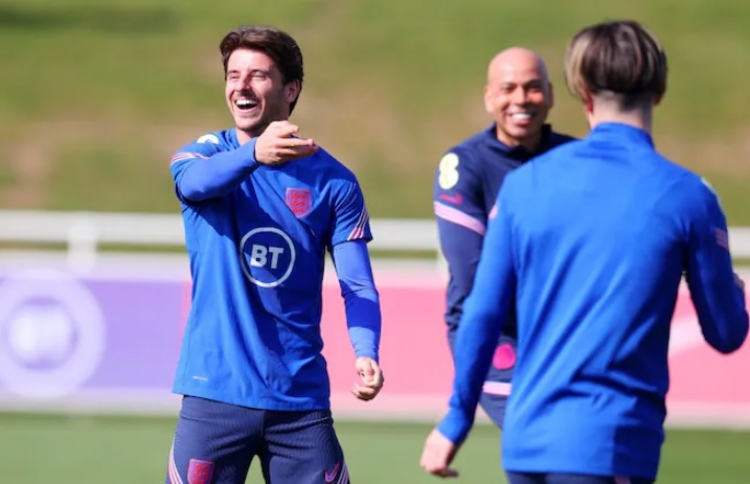 ޗެލްސީގެ މިލްކުވެރިކަމާމެދު ގޮތެއް ނުނިމޭތީ ދަތިވޭ