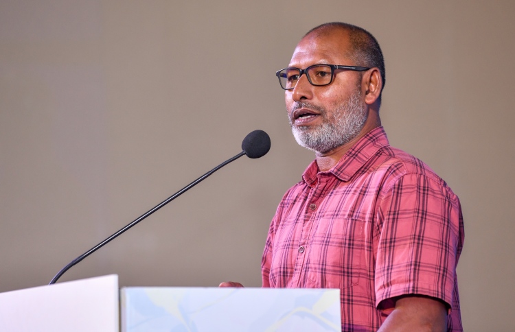 ކަސްޓަމްސްގެ ސީޖީ ޝަރީފް ރިޓަޔާކުރައްވައިފި