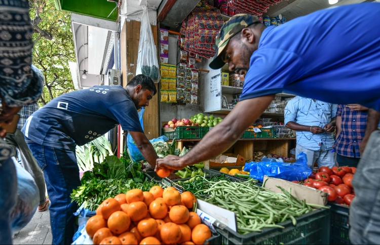 މުލަ ރޯދަ: މާރުކޭޓު ތިޔާގި، އަގުތައް ރަނގަޅު!