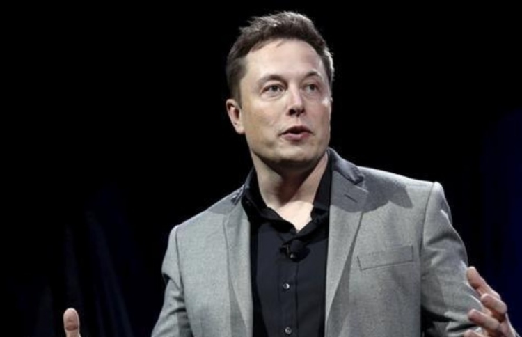 ފާޑުކިޔުމަށްފަހު މަސްކް ޓުވިޓާގެ ހިއްސާތަކެއް ގަނެފި