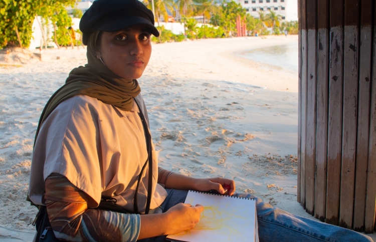 ފޮޓޯގައި އައިޝަތު ލައިޝާ ސައުދު