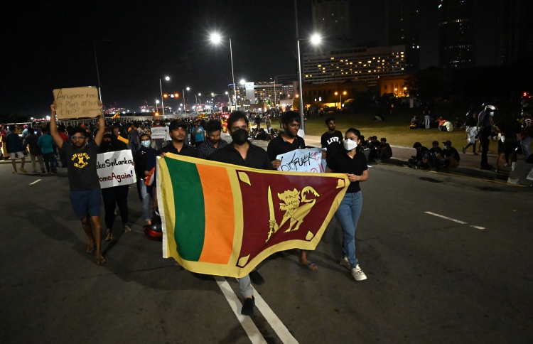 ގޯޓާބޭގެ ތަގުރީރުން ރައްޔިތުން މައިތިރިއެއް ނުވި