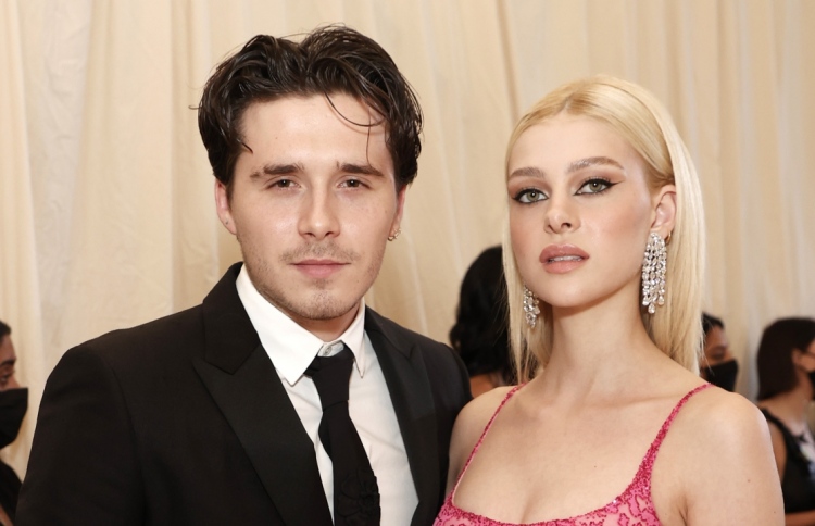 ބެކަމްގެ ދޮށީ ދަރިފުޅުގެ ކައިވެންޏަށް ހަތަރު މިލިއަން