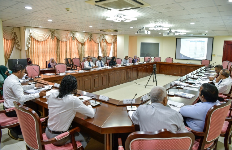 މެޖިސްޓްރޭޓުންގެ މުސާރަ ބޮޑުކުރަން ކޮމެޓީން ނިންމައިފި