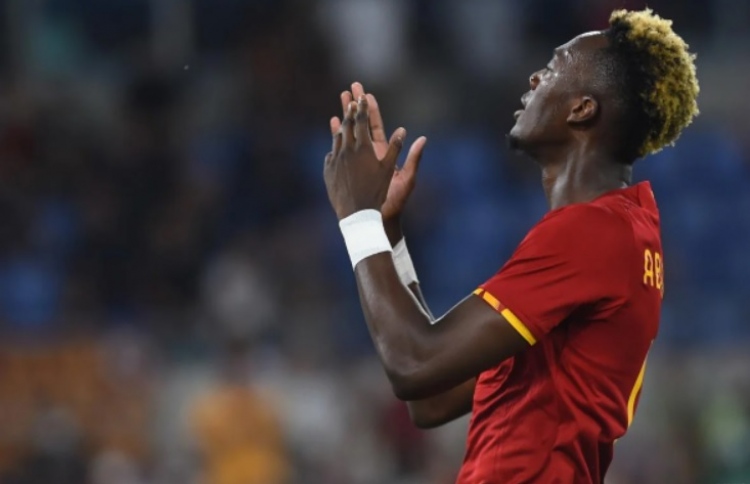 ރޯމާގައި 92 އަހަރުވީ ރެކޯޑަކާ ޓެމީ އެއްވަރުކޮށްފި