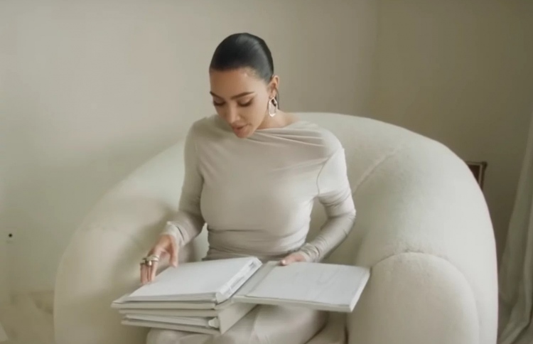 ކިމްގެ "މިނިމަލިސްޓިކް" ބަދިގެ ދުށިންތަ؟