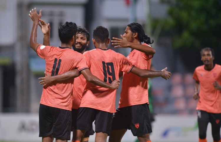 ޓީސީ ބަލިކޮށް އީގަލްސް އެއްވަނަ އަށް