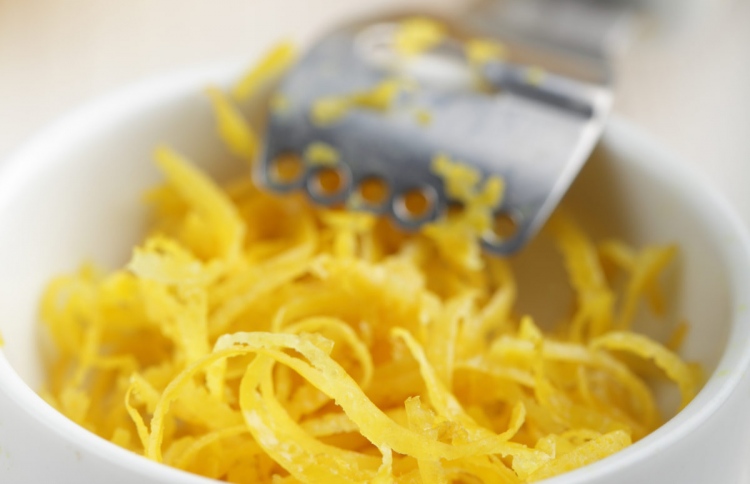 ލުނބޯ ތޮށިން "ހުތްފޮނި" ހަކުރު