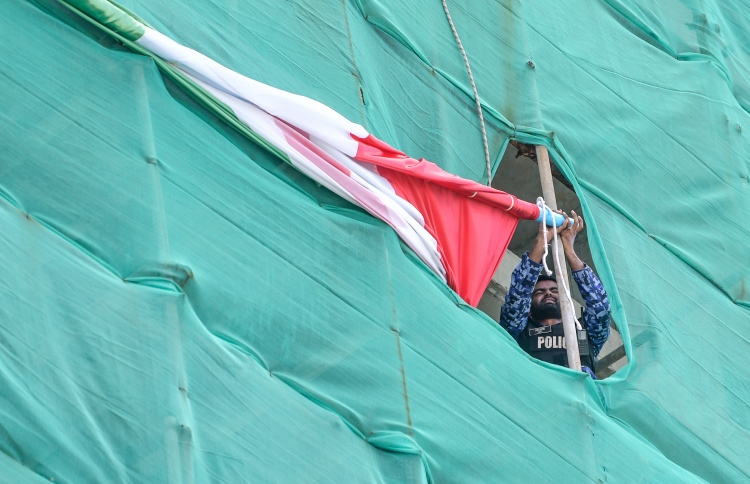 ފުލުހުންގެ ނަމާއި މައުލޫމާތު ހާމަކުރުން ހުއްޓުވައިފި