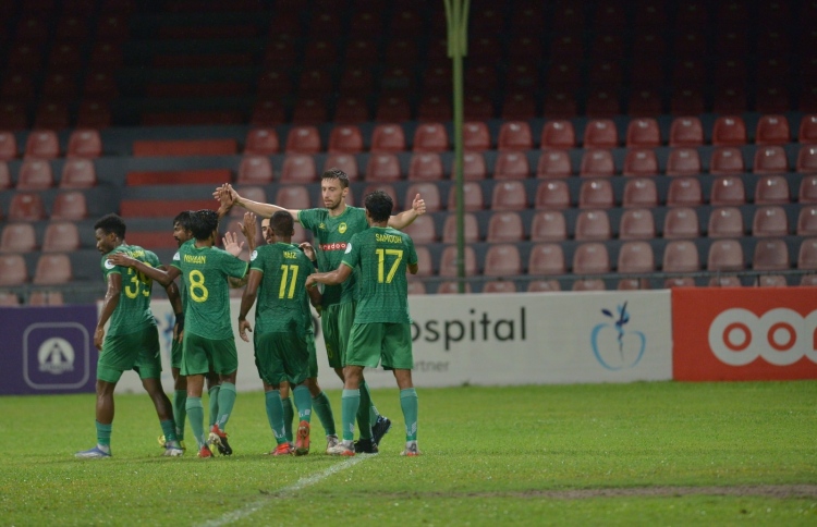 ގްރާންޑޭ ބަލިކޮށް މާޒިޔާ އަށް ފަސް ޕޮއިންޓްގެ ލީޑެއް