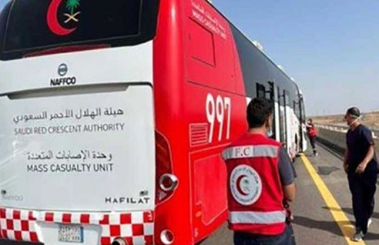 މަދީނާގެ ބަސް އެކްސިޑެންޓެއްގައި 8 އުމްރާވެރިން މަރު