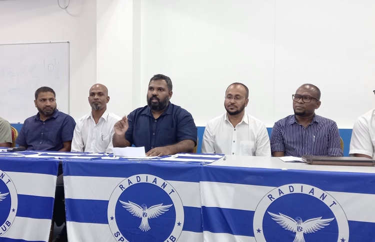 ރޭޑިއަންޓް ސަލާމަތްވުން ވާނީ އުނދަގޫ ދަތުރަކަށް