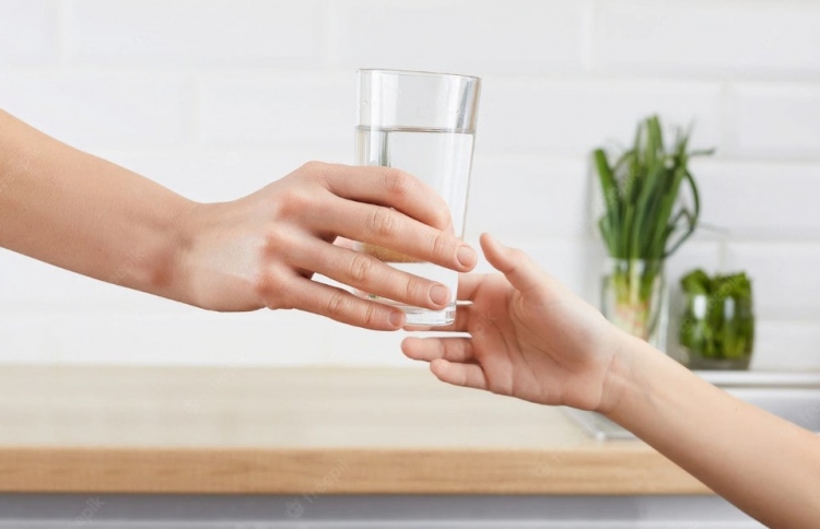 ކިޑްނީގެ ދުޅަހެޔޮ ކަމަށް ފެން ވަރަށް މުހިންމު