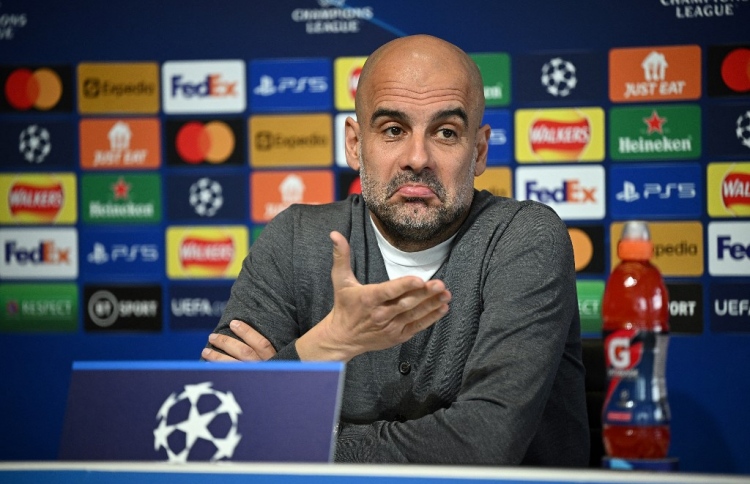 ރެއާލާ ދެކޮޅަށް ކުޅޭއިރު ތާރީހު ހަނދާނުން ފޮހެލަންޖެހޭ