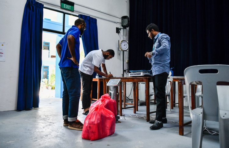 ރޯދައިގެ ސަވާބު އިތުރުވާނީ ފިތުރު ޒަކާތާއެކު!