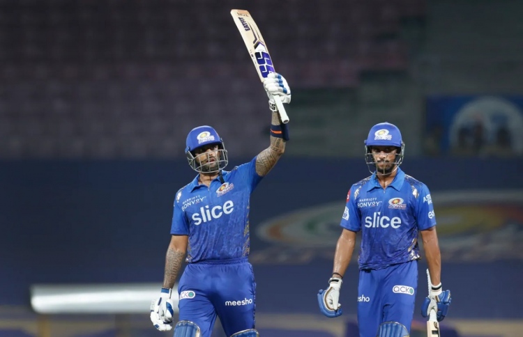 ނުވަވަނަ މެޗުން މުމްބާއީ އިންޑިއަންސްއަށް ފުރަތަމަ މޮޅު