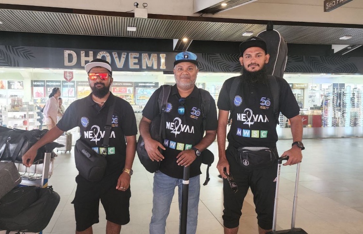 ވޯލްޑް ރެކޯޑް ހާއްސަކުރަނީ ރިސޯޓްތަކުގެ މުވައްޒަފުންނަށް