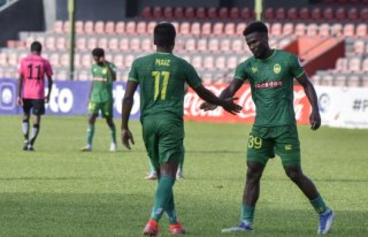 ތަފާތުބޮޑުކޮށް މޮޅުވެ މާޒިޔާ މަގާމު ދަމަހައްޓައިފި