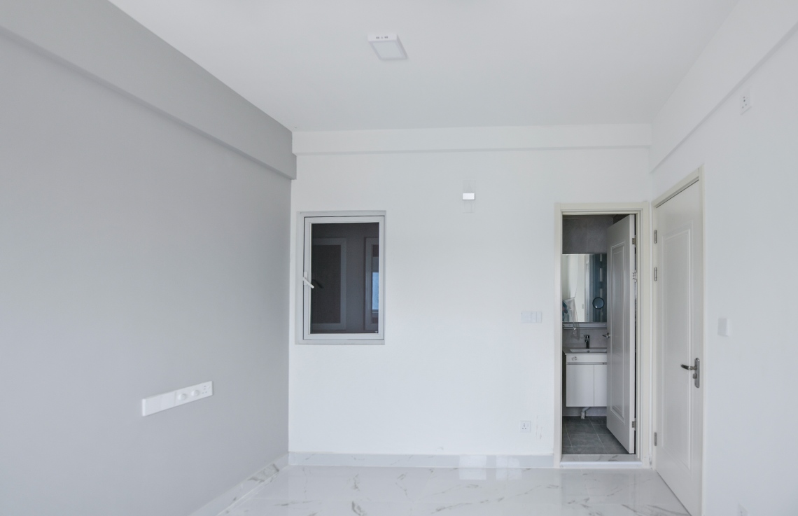 ސްޓެލްކޯގެ މުވައްޒަފުންނަށް ހުޅުމާލޭގެ ދެވަނަ ފިޔަވަހީގައި އިމާރާތް ކޮށްފައިވާ ފްލެޓްތަކުގެ ކޮޓަރިއެއް: މި ތަނުގައި އެއް ކޮޓަރި އަދި ތިން ކޮޓަރީގެ އެޕާޓްމެންޓްތައް ހުންނާނެ.-- ފޮޓޯ: ފަޔާޒު މޫސާ | މިހާރު