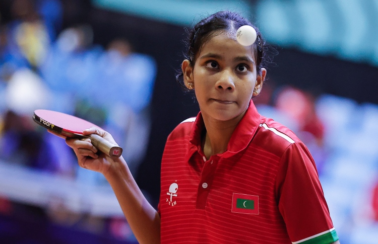 ދީމާ، އޮލިމްޕިކްސްއަށް ކޮލިފައިވި ފުރަތަމަ އެތުލީޓް