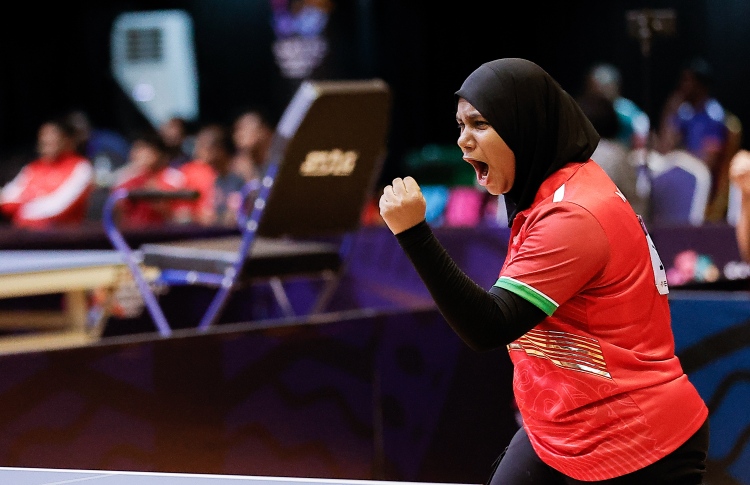 މިޝްކާ ޕްރެޝަރުން ނުކުމެ ނޭޕާލާ ދެކޮޅަށް ރާއްޖެ މޮޅުކޮށްދީފި