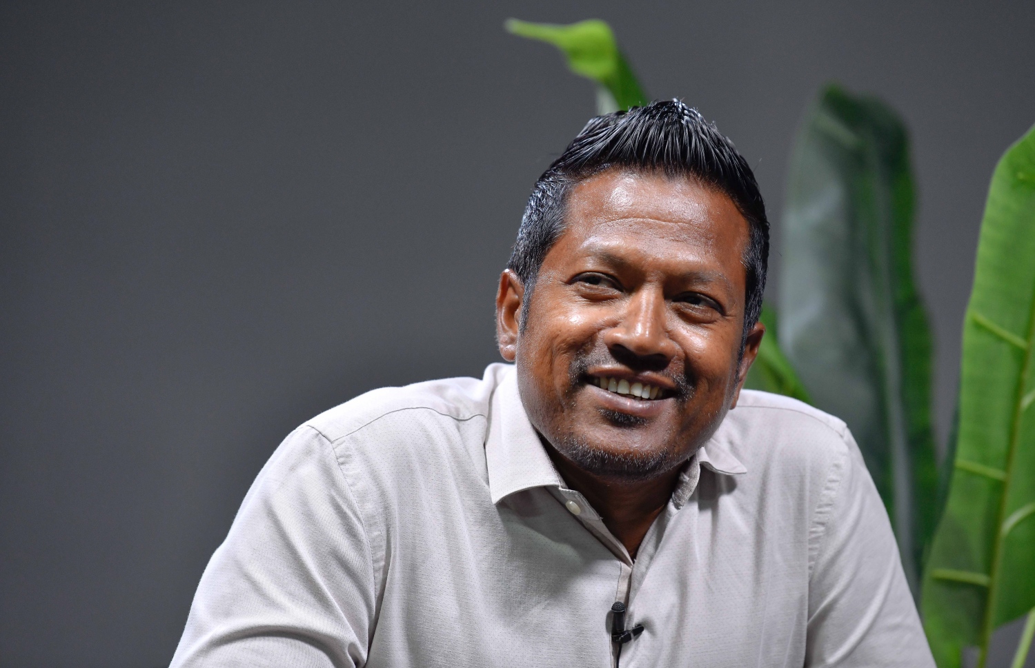 އިންތި: ރައީސް ނަޝީދާއި ރައީސް އިބްރާހިމް މުހައްމަދު ސޯލިހްގެ ތާއީދުކުރައްވާނެ ކަމަށް ވިދާޅުވި. -- ފޮޓޯ: ނިޝާން އަލީ | މިހާރު