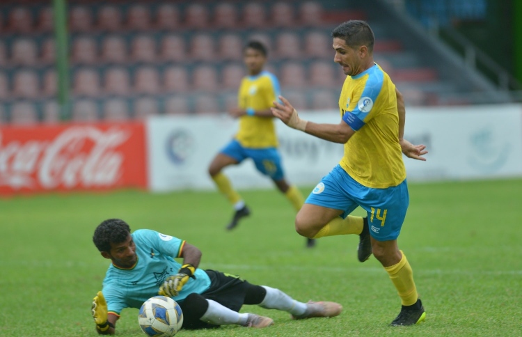 ދެ މަހަށްފަހު ވެލެންސިއާ މޮޅުވެއްޖެ، އީގަލްސް ވީބަލި