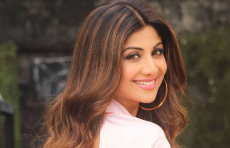 ޝިލްޕާ ޝެޓީ.