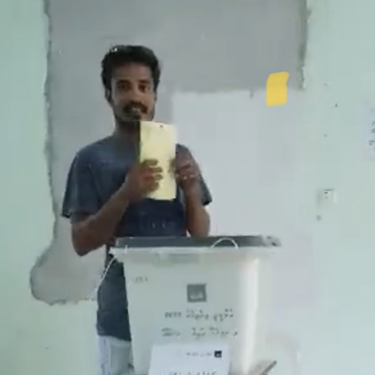 ނިލަންދޫގައި ވޯޓް ކަރުދާސް ދައްކަން އަންގާ މައްސަލައެއް