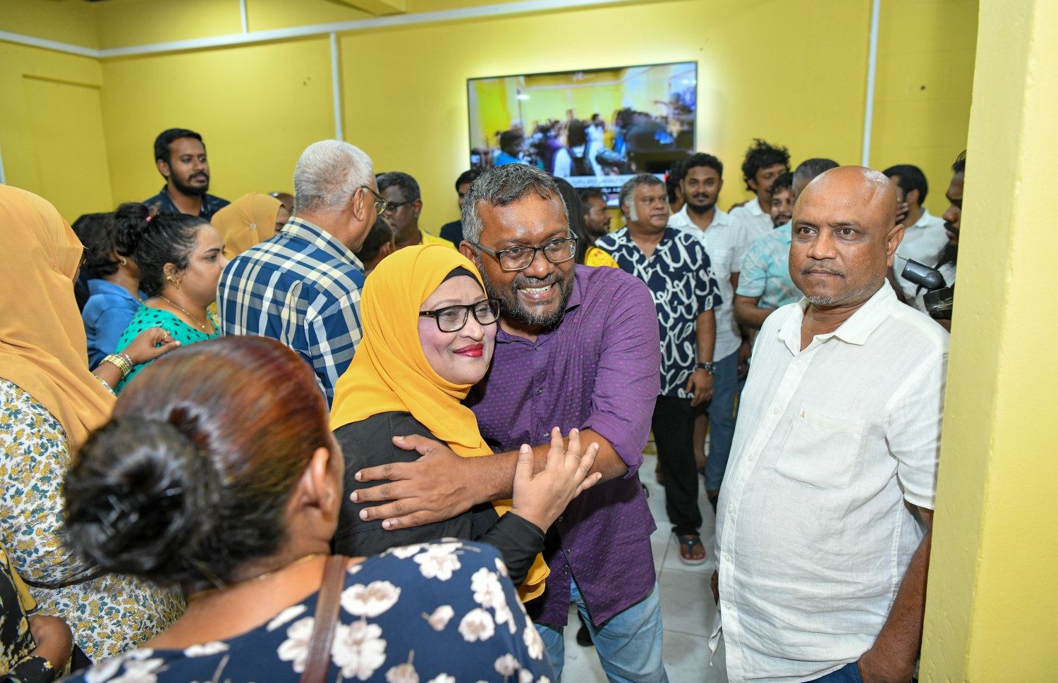 ކާމިޔާބަށް ފަހު ފައްޔާޒް މިރޭ އުފާ ފާޅުކުރައްވަނީ -- ފޮޓޯ: ނިޝާން އަލީ/ މިހާރު