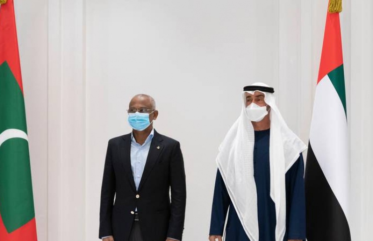 ރައީސް، ޔޫއޭއީގެ އާ ރައީސާ ބައްދަލުކުރައްވައިފި