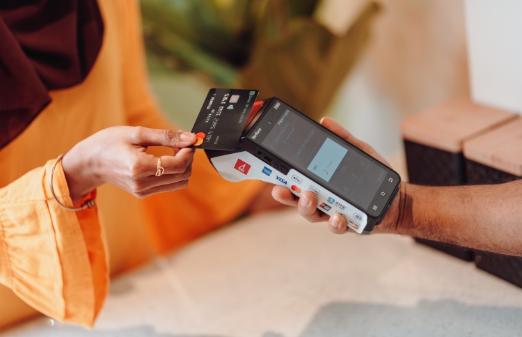 އާދީއްތަ ދުވަހު ކްރެޑިޓް ކާޑުތަކުގެ ލިމިޓް ދެ ގުނަ ބޮޑުވާނެ